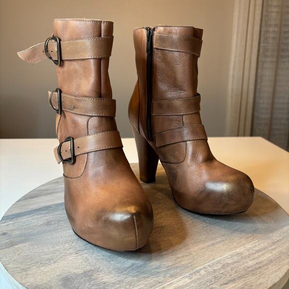 Bed Stu Shoes - Bed Stu Cobbler Series Brown Leather Distressed Ankle Boots Women's US Size 9